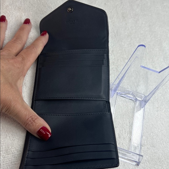 Coach 2021 Two-Tone Blue and Gray Wallet - Picture 6 of 8